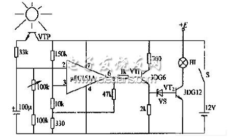 光敏晶體管日光開關電路圖