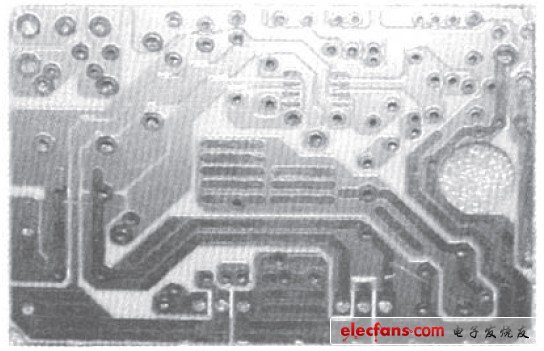 圖6 電路板底層實拍