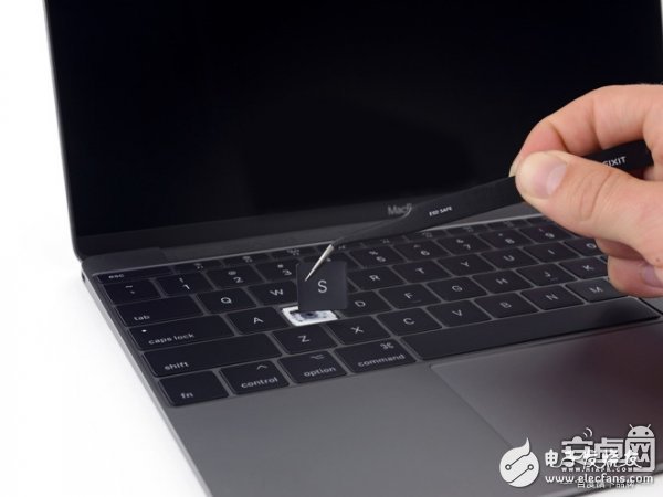 iFixit拆解蘋果最新MacBook和MBP，設計幾乎不變