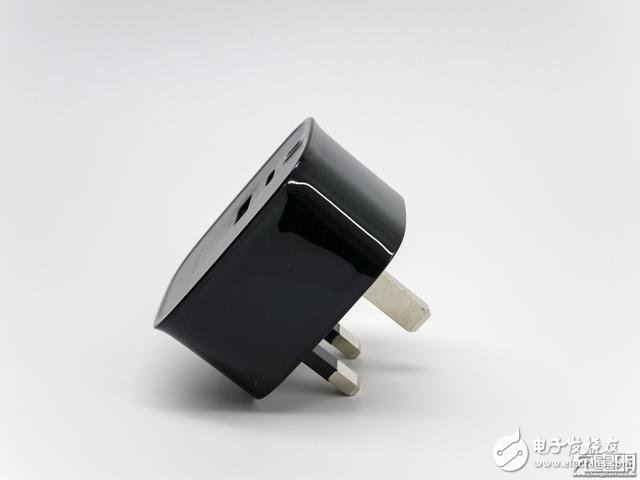 倍思BS-UKQC02 USB PD充電器拆解